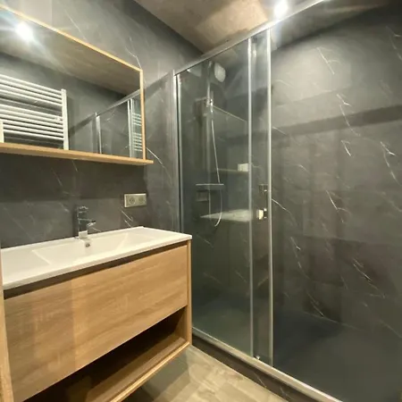 Eterlous Apartment *